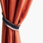 profile_acce_p03_18消していく.indd